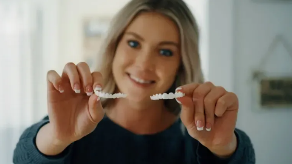 Shiny Smile Veneers Review 2026: Does This Home Cosmetic Solution for Covering Stains, Gaps, and Missing Teeth Actually Work? 1 Shiny Smile Veneers Review